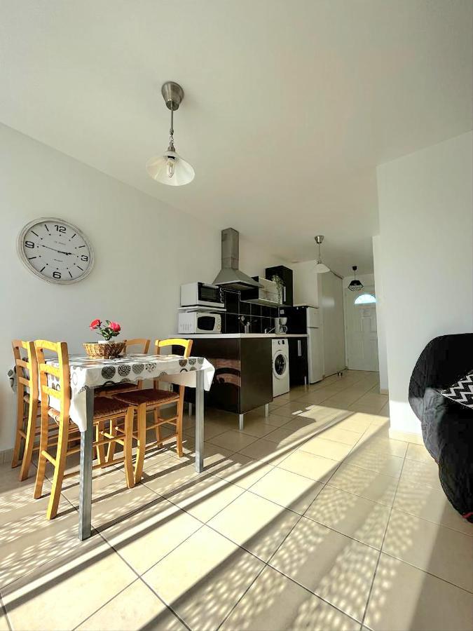 Logement Thermale Et De Tourisme Les Acacias 2 Jonzac Exterior photo