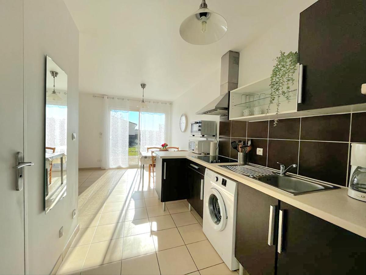 Logement Thermale Et De Tourisme Les Acacias 2 Jonzac Exterior photo